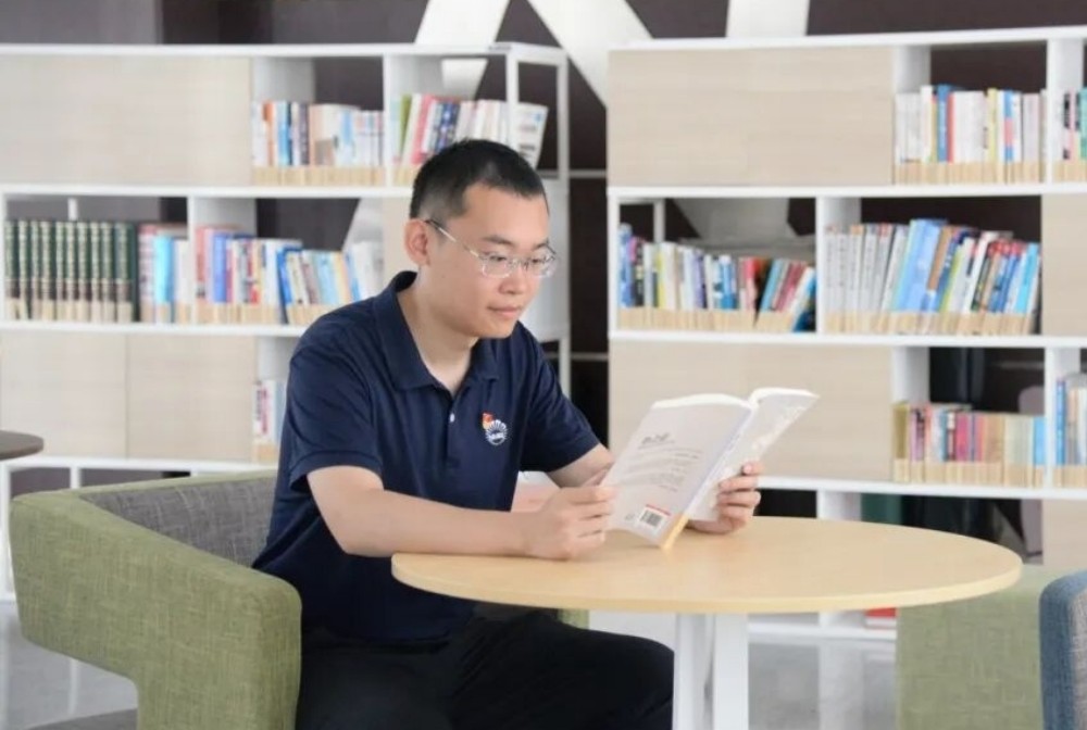 郭东文.jpg